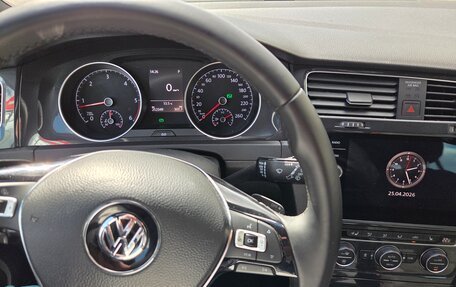 Volkswagen Golf VII, 2019 год, 1 950 000 рублей, 20 фотография