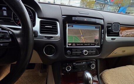 Volkswagen Touareg III, 2013 год, 2 500 000 рублей, 18 фотография