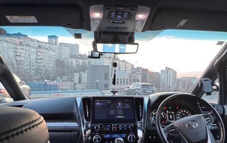 Toyota Alphard III, 2022 год, 5 650 000 рублей, 16 фотография