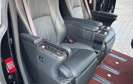 Toyota Alphard III, 2022 год, 5 650 000 рублей, 13 фотография