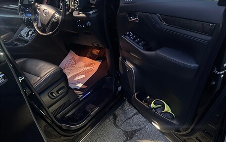 Toyota Alphard III, 2022 год, 5 650 000 рублей, 19 фотография