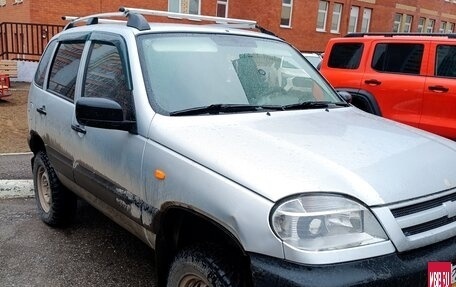 Chevrolet Niva I рестайлинг, 2004 год, 280 000 рублей, 4 фотография