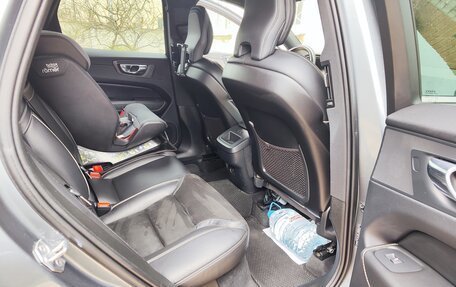 Volvo XC60 II, 2018 год, 3 700 000 рублей, 4 фотография