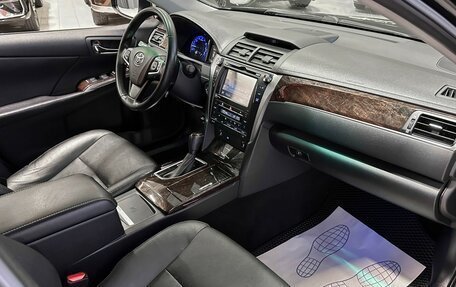 Toyota Camry, 2017 год, 2 407 000 рублей, 10 фотография