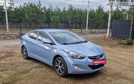 Hyundai Elantra V, 2012 год, 899 000 рублей, 2 фотография