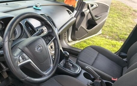 Opel Astra J, 2014 год, 650 000 рублей, 5 фотография