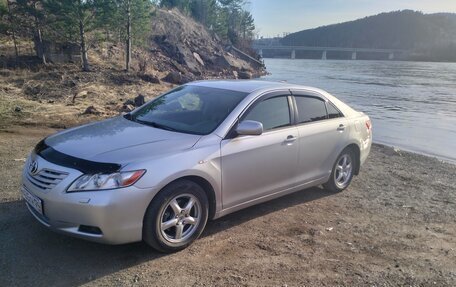 Toyota Camry, 2007 год, 870 000 рублей, 2 фотография