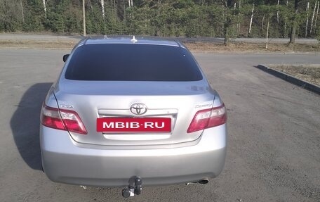Toyota Camry, 2007 год, 870 000 рублей, 4 фотография