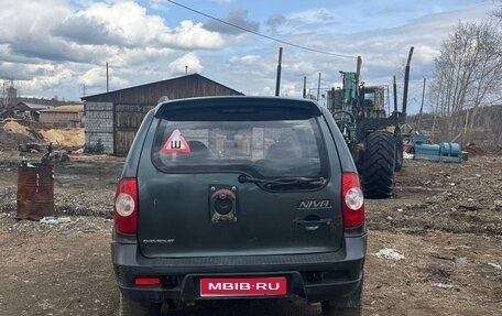 Chevrolet Niva I рестайлинг, 2012 год, 300 000 рублей, 1 фотография