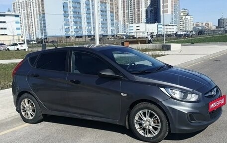 Hyundai Solaris II рестайлинг, 2014 год, 725 000 рублей, 2 фотография