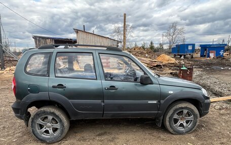 Chevrolet Niva I рестайлинг, 2012 год, 300 000 рублей, 2 фотография