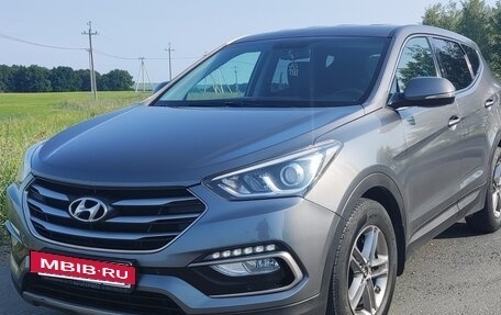 Hyundai Santa Fe III рестайлинг, 2017 год, 1 880 000 рублей, 3 фотография