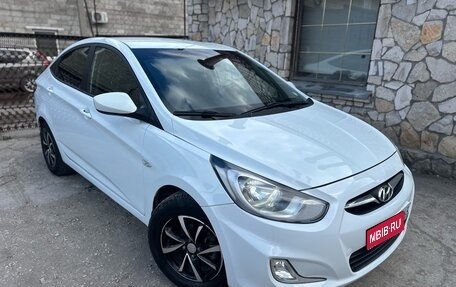 Hyundai Solaris II рестайлинг, 2013 год, 889 000 рублей, 1 фотография
