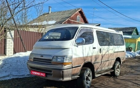 Toyota HiAce H100, 1992 год, 600 000 рублей, 1 фотография