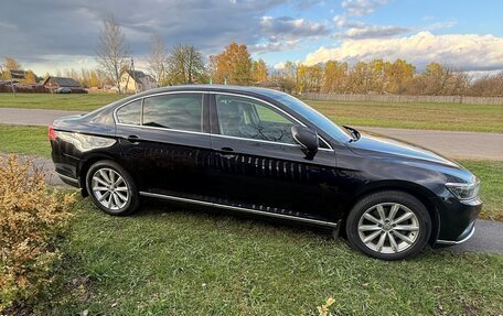Volkswagen Passat B8 рестайлинг, 2020 год, 1 950 000 рублей, 8 фотография