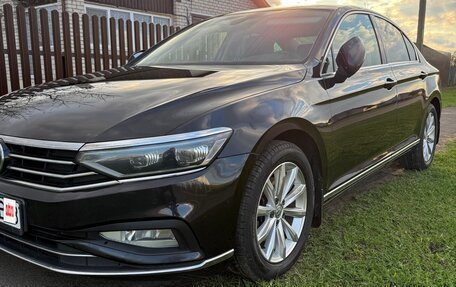 Volkswagen Passat B8 рестайлинг, 2020 год, 1 950 000 рублей, 10 фотография