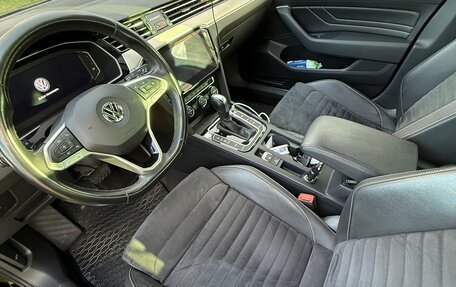 Volkswagen Passat B8 рестайлинг, 2020 год, 1 950 000 рублей, 13 фотография