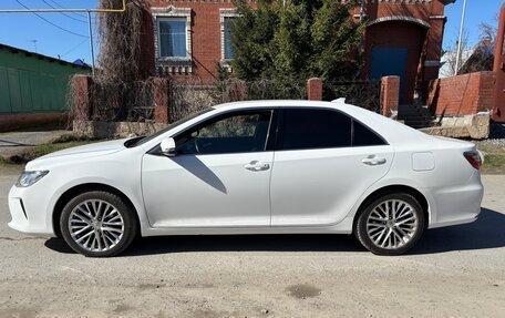 Toyota Camry, 2016 год, 1 850 000 рублей, 2 фотография
