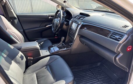 Toyota Camry, 2016 год, 1 850 000 рублей, 6 фотография