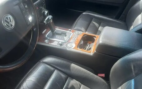 Volkswagen Touareg III, 2004 год, 450 000 рублей, 5 фотография