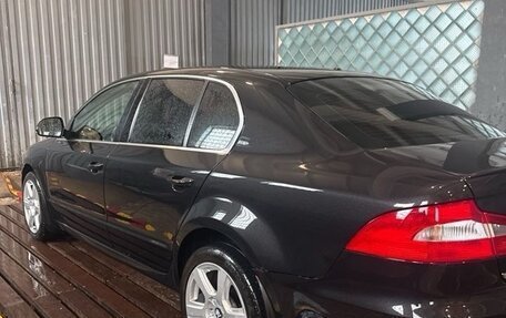 Skoda Superb III рестайлинг, 2011 год, 1 035 000 рублей, 5 фотография