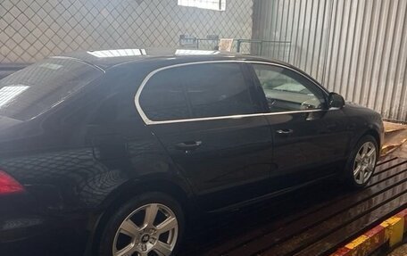 Skoda Superb III рестайлинг, 2011 год, 1 035 000 рублей, 3 фотография