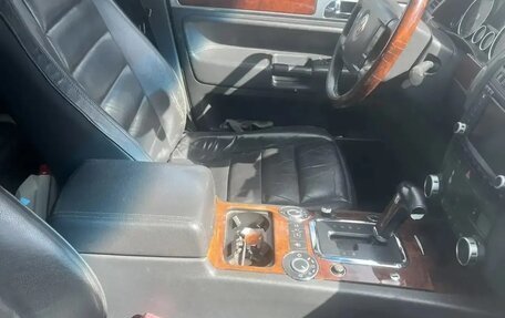Volkswagen Touareg III, 2004 год, 450 000 рублей, 6 фотография