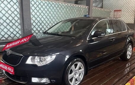 Skoda Superb III рестайлинг, 2011 год, 1 035 000 рублей, 6 фотография