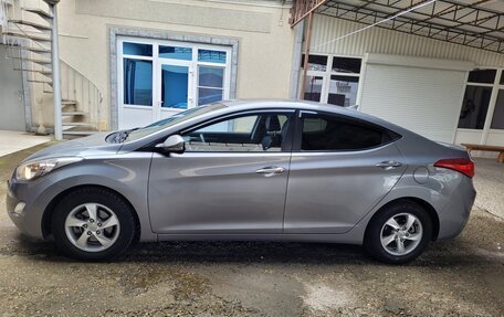 Hyundai Avante, 2013 год, 1 050 000 рублей, 4 фотография