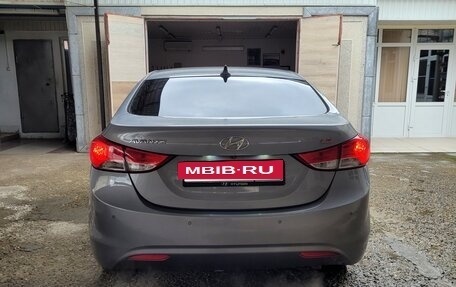 Hyundai Avante, 2013 год, 1 050 000 рублей, 6 фотография