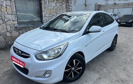 Hyundai Solaris II рестайлинг, 2013 год, 889 000 рублей, 2 фотография
