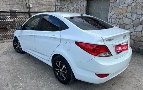 Hyundai Solaris II рестайлинг, 2013 год, 889 000 рублей, 3 фотография