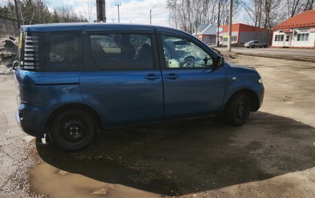 Toyota Sienta I, 2003 год, 400 000 рублей, 2 фотография