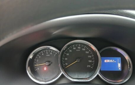Renault Logan II, 2015 год, 750 000 рублей, 14 фотография