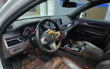 BMW 7 серия, 2017 год, 4 750 000 рублей, 11 фотография