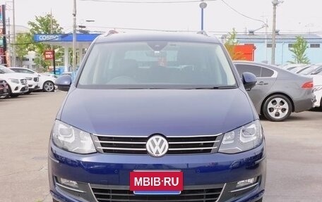 Volkswagen Sharan II, 2019 год, 1 425 000 рублей, 3 фотография