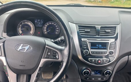 Hyundai Solaris II рестайлинг, 2015 год, 1 250 000 рублей, 6 фотография