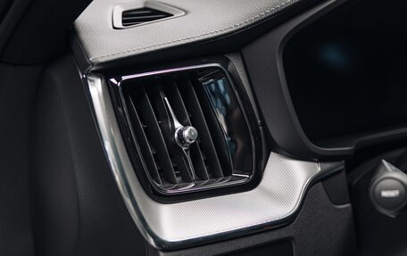 Volvo XC60 II, 2024 год, 6 200 000 рублей, 18 фотография