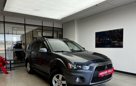 Mitsubishi Outlander III рестайлинг 3, 2012 год, 1 400 000 рублей, 3 фотография