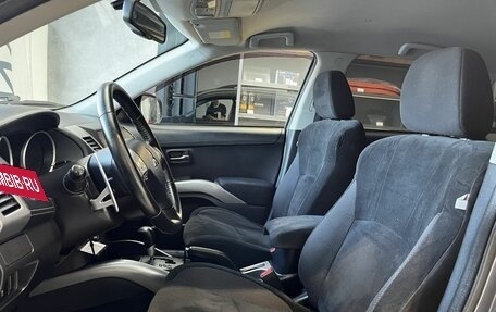 Mitsubishi Outlander III рестайлинг 3, 2012 год, 1 400 000 рублей, 8 фотография