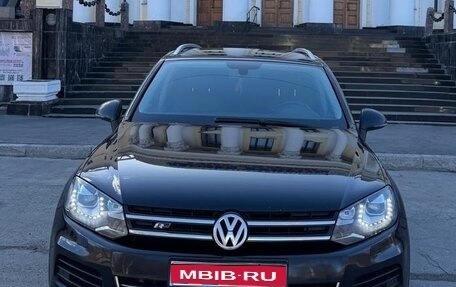 Volkswagen Touareg III, 2013 год, 2 399 000 рублей, 1 фотография