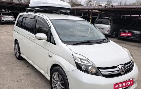 Toyota ISis I, 2012 год, 1 200 000 рублей, 4 фотография