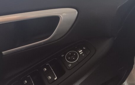 Hyundai Sonata VIII, 2019 год, 2 200 000 рублей, 18 фотография