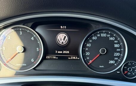 Volkswagen Touareg III, 2013 год, 2 399 000 рублей, 14 фотография
