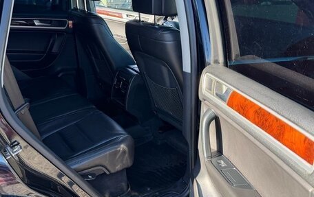 Volkswagen Touareg III, 2013 год, 2 399 000 рублей, 10 фотография