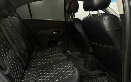 Chevrolet Cruze II, 2011 год, 579 777 рублей, 7 фотография
