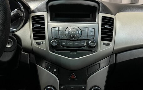Chevrolet Cruze II, 2011 год, 579 777 рублей, 11 фотография