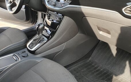 Opel Astra K, 2016 год, 1 270 000 рублей, 7 фотография