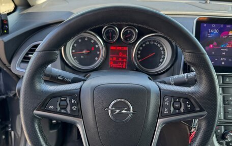 Opel Astra J, 2014 год, 1 300 000 рублей, 31 фотография