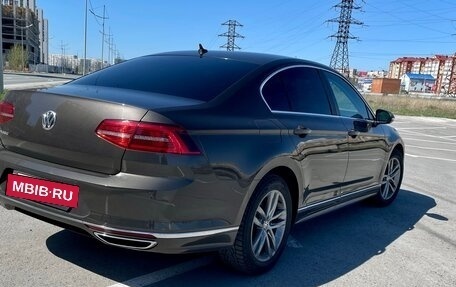 Volkswagen Passat B8 рестайлинг, 2018 год, 2 400 000 рублей, 3 фотография